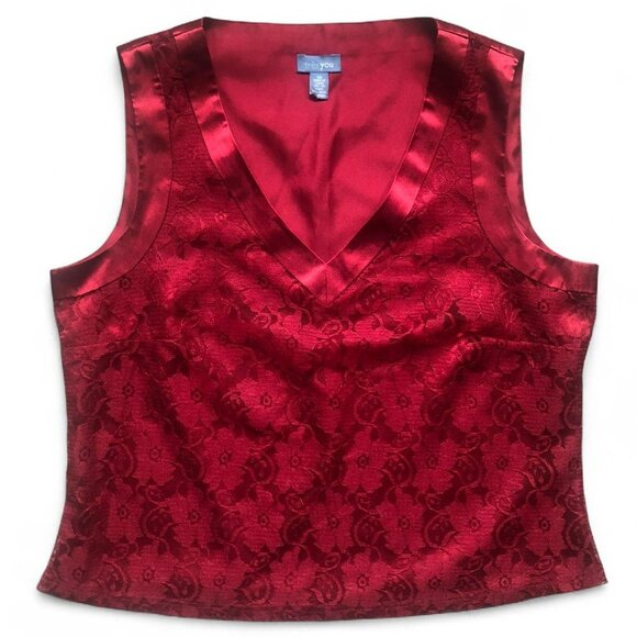 Tres You Lace Tank - Picture 2 of 5